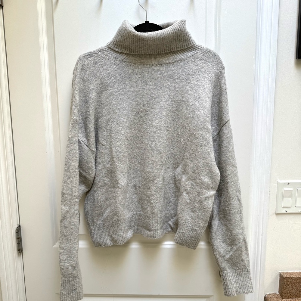 H&M Grey Turtleneck Sweater